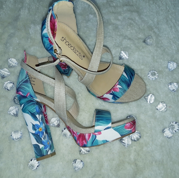 Heels - Picture 1 of 4